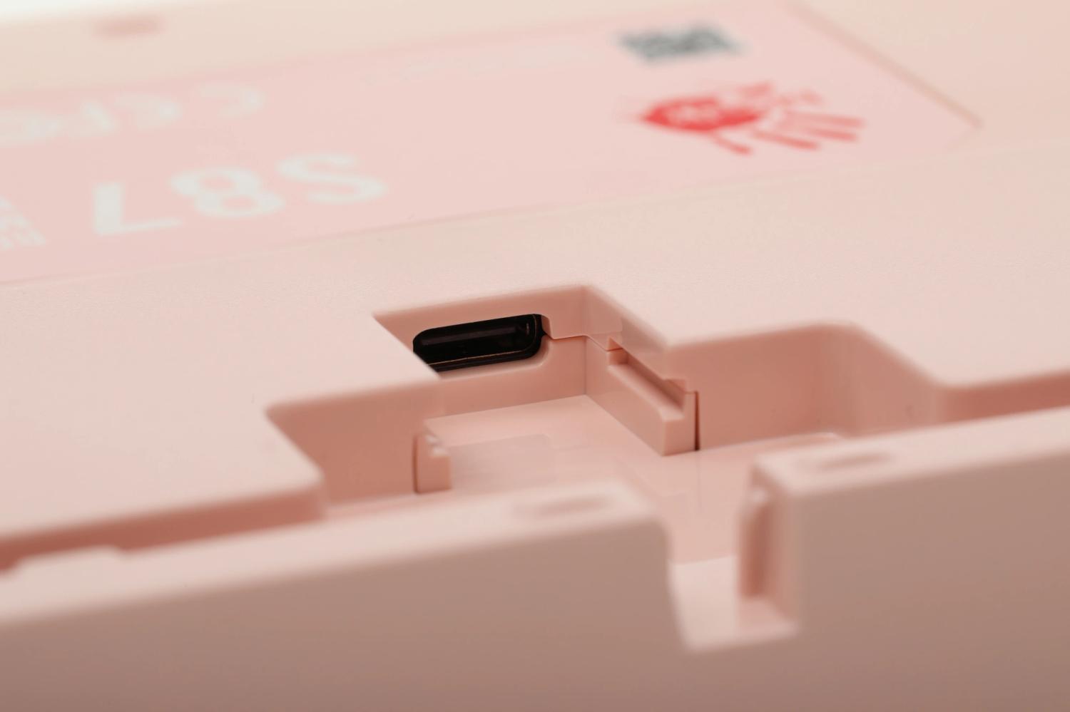 Клавиатура A4Tech S87 Energy механическая розовый USB for gamer LED (S87 USB ENERGY PINK) кабель 1.8м