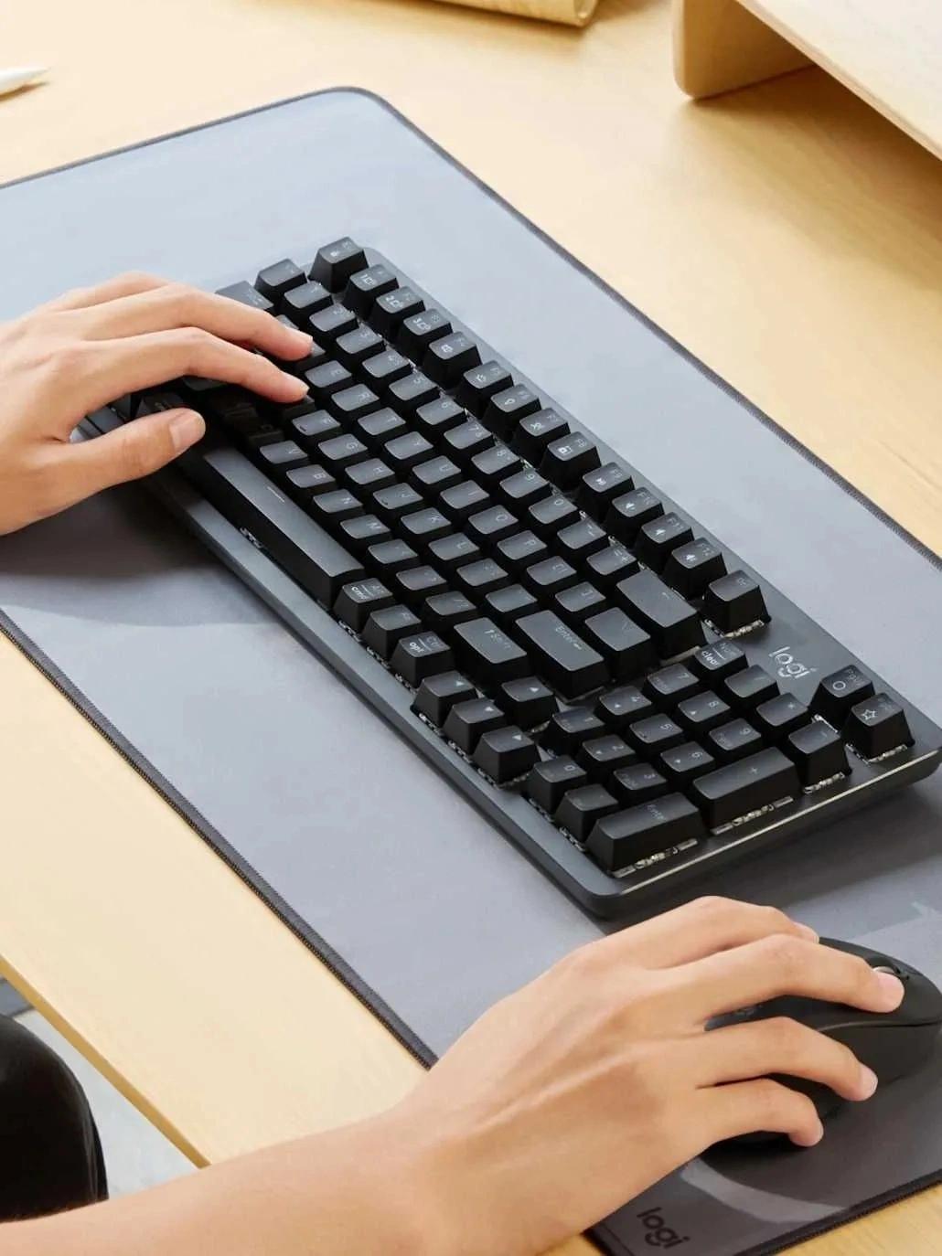 Клавиатура Logitech K868 механическая черный USB беспроводная BT/Radio (920-013912)
