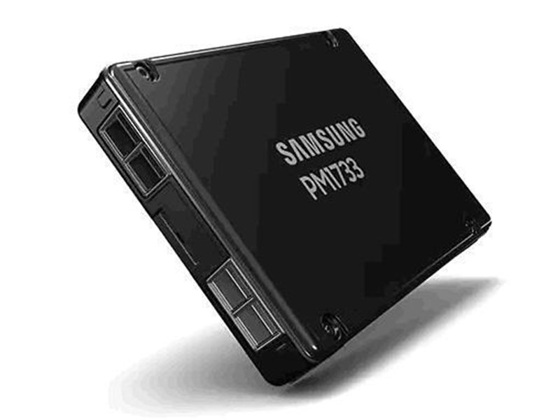 Накопитель SSD Samsung PCIE 7.68TB PM1733 MZWLR7T6HALA-00007